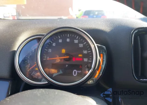 2019 Mini Countryman Cooper S z USA, uszkodzony, nr VIN WMZYT3C55K3E97053